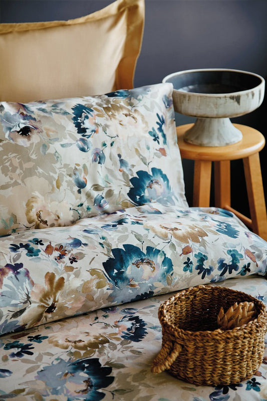 Forest - Árnyékok és fények, romantikus tánc a természetben